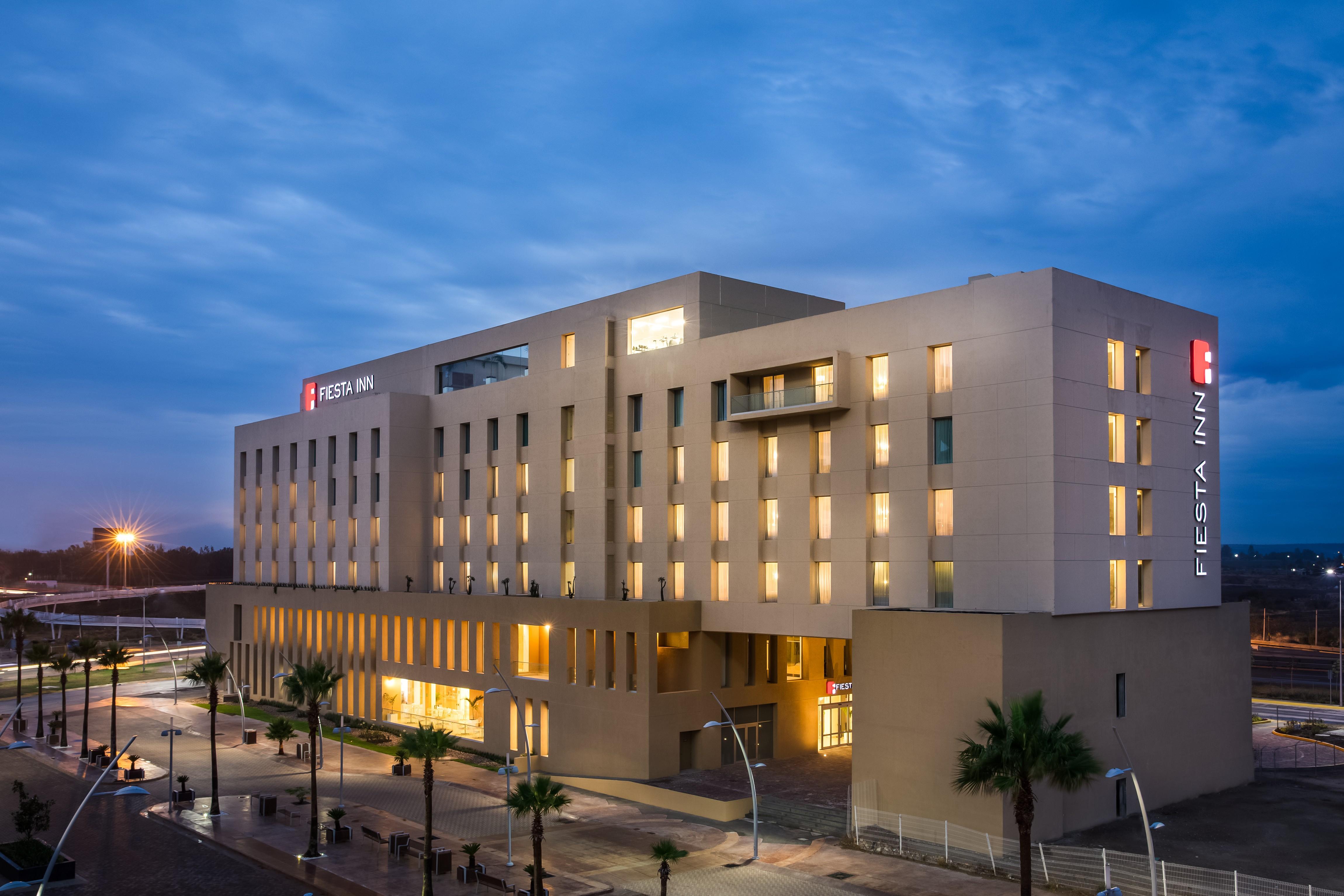 Fiesta Inn Silao Puerto Interior Kültér fotó