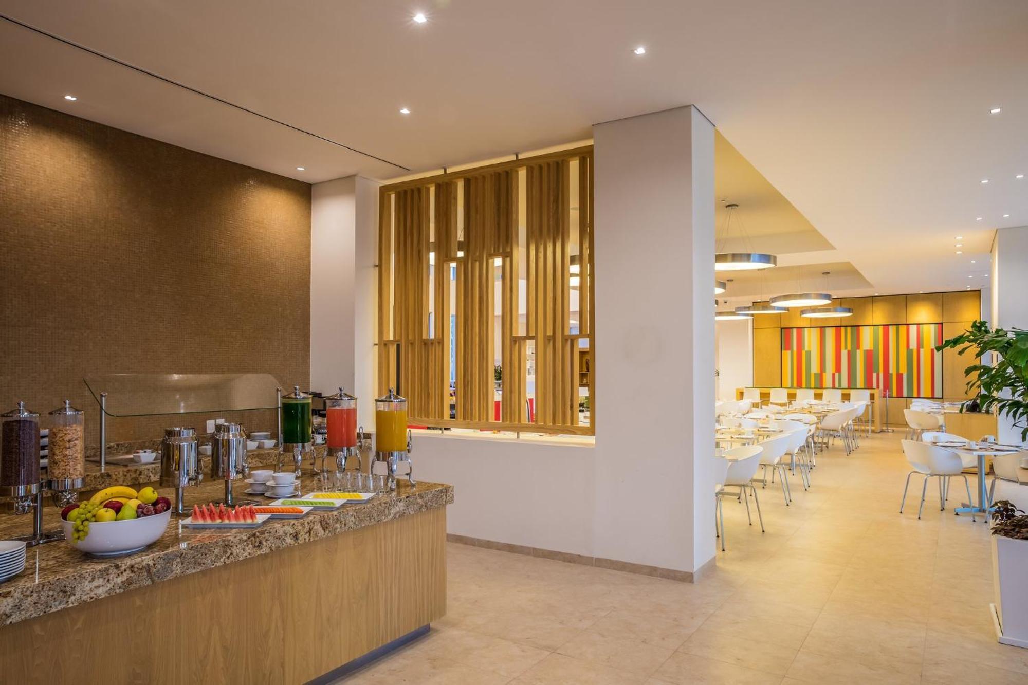 Fiesta Inn Silao Puerto Interior Kültér fotó