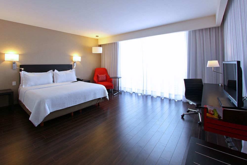 Fiesta Inn Silao Puerto Interior Kültér fotó