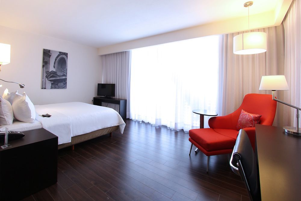 Fiesta Inn Silao Puerto Interior Kültér fotó