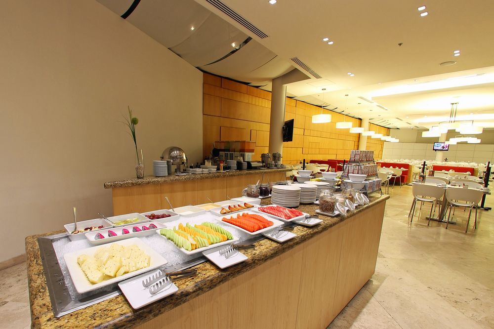 Fiesta Inn Silao Puerto Interior Kültér fotó